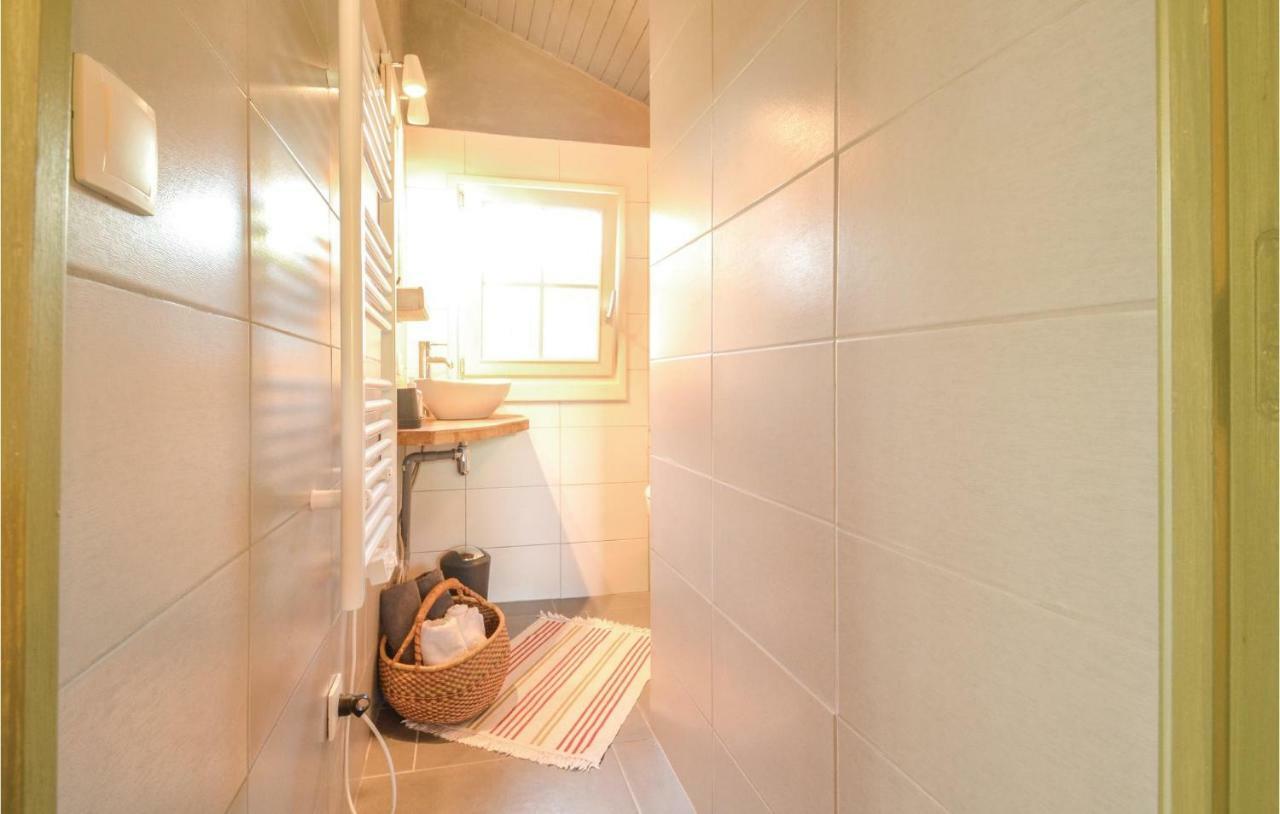 Lovely Home In Charritte De Bas With Wifi المظهر الخارجي الصورة